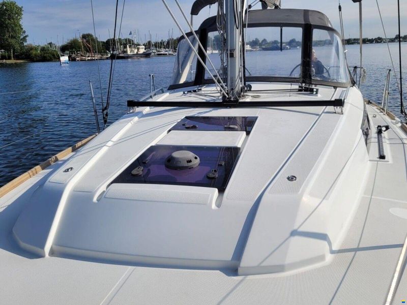 Beneteau Oceanis 35