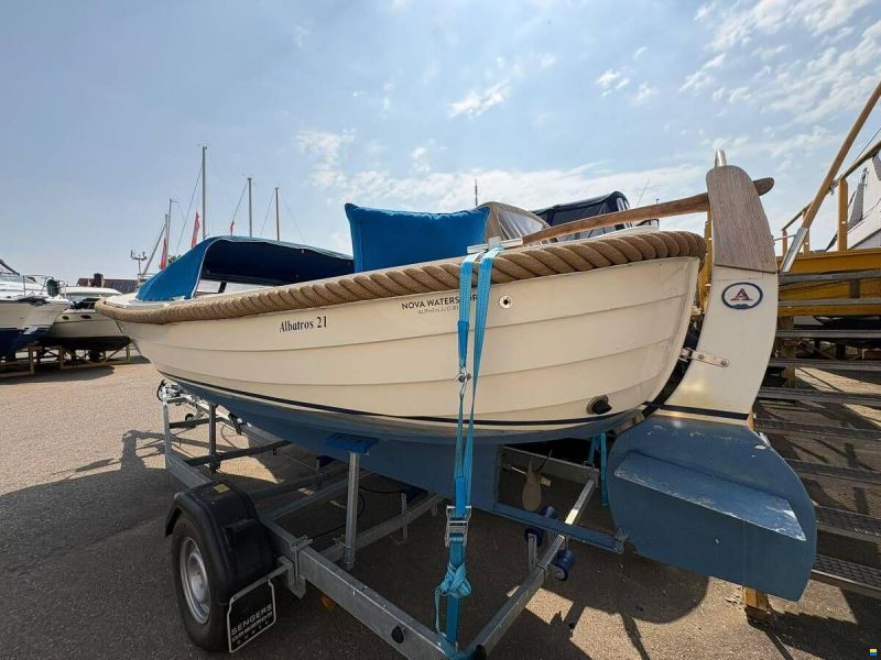 Albatros 21