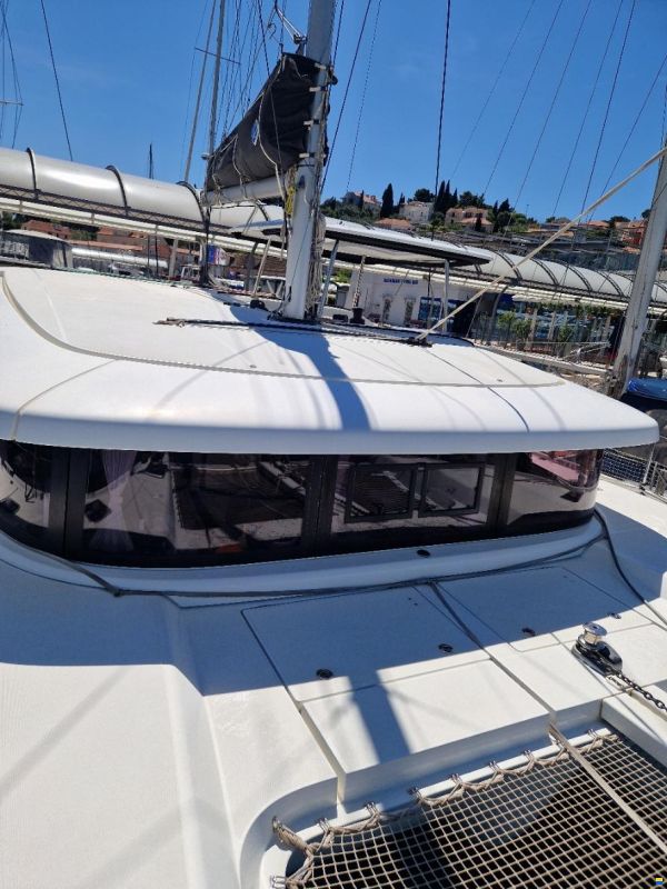 Lagoon 42