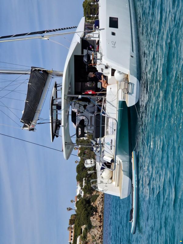 Lagoon 42