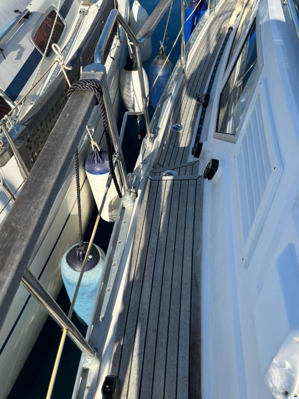Nauticat 37