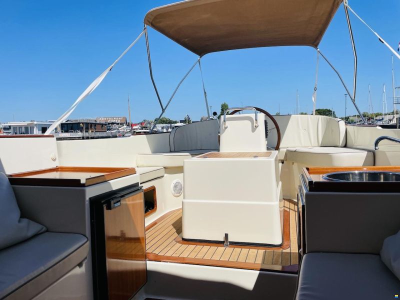Interboat 25