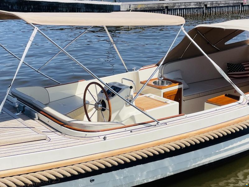 Interboat 25