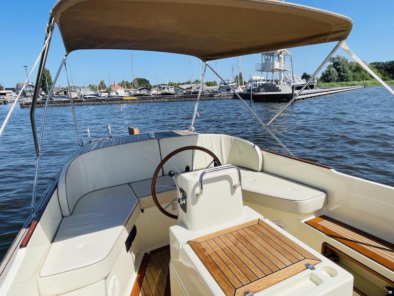 Interboat 25