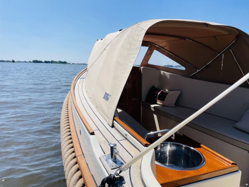 Interboat 25