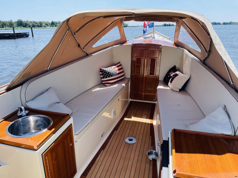 Interboat 25