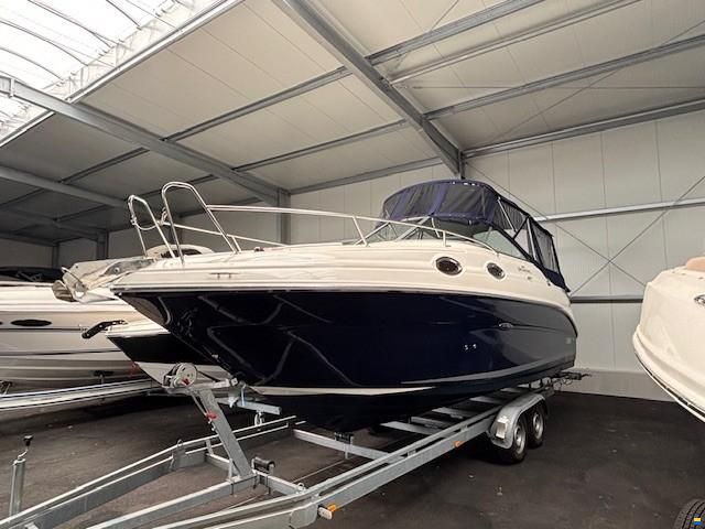 Sea Ray 255 Sundancer