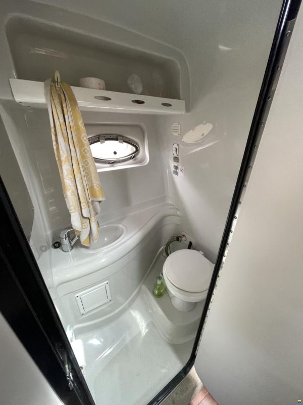 Crownline 280 CR