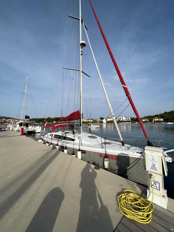 Alubat OVNI 445