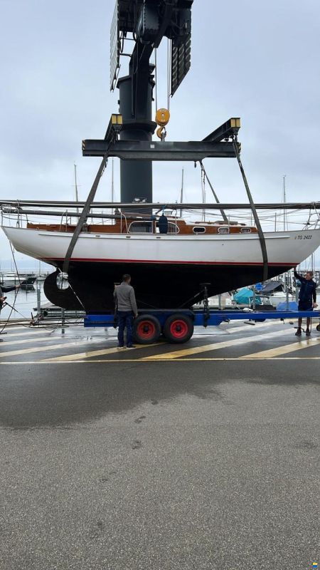 Stählerner Seekreuzer Marken I