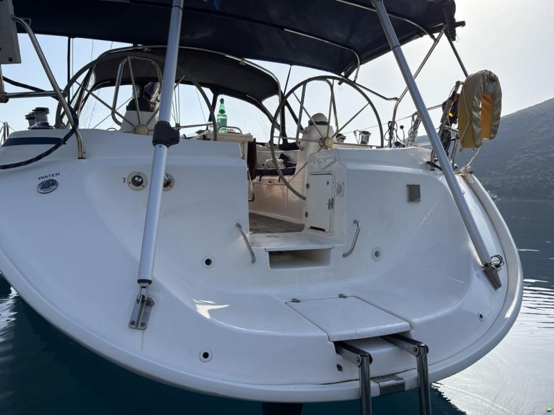 Bavaria 44
