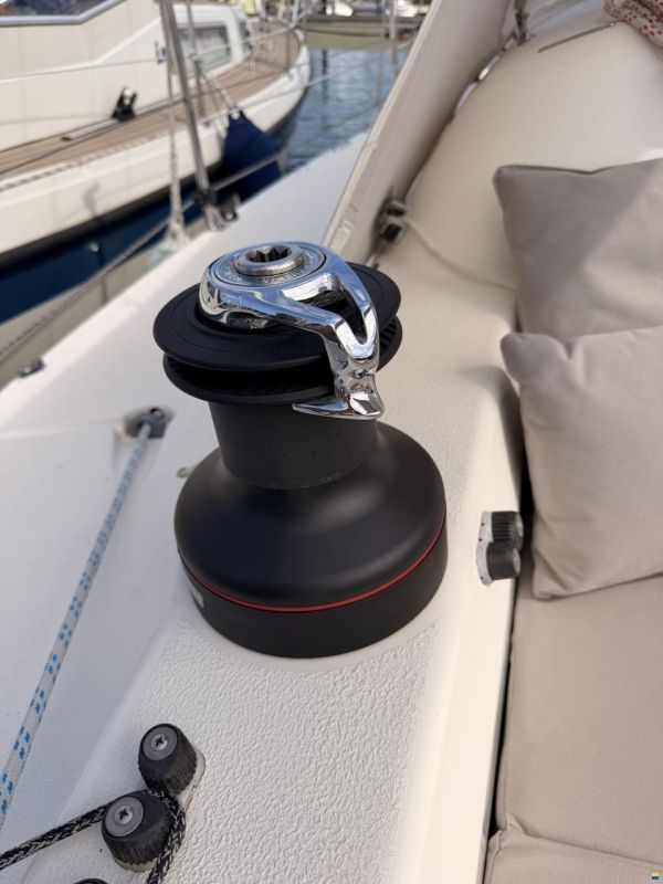 X-Yachts X-35