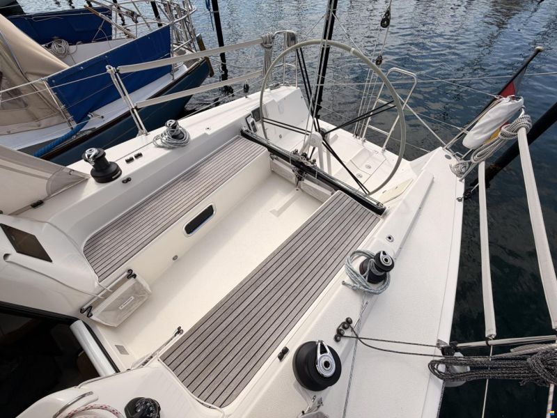 X-Yachts X-35