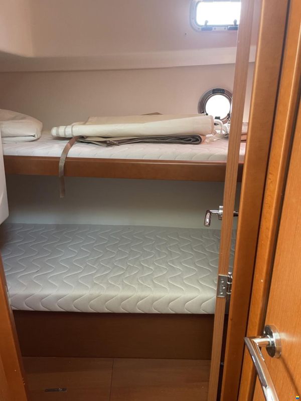 Beneteau SWIFT Trawler 34 fly