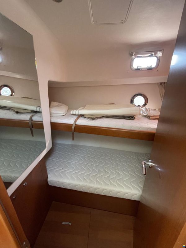 Beneteau SWIFT Trawler 34 fly