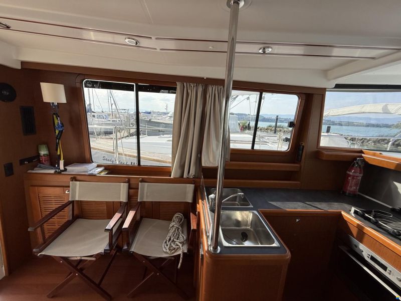 Beneteau SWIFT Trawler 34 fly