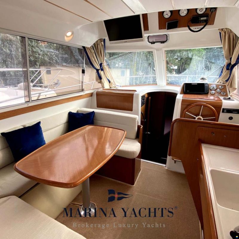 Beneteau Antares 9