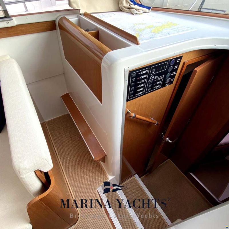 Beneteau Antares 9