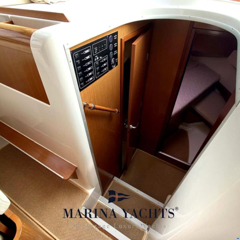 Beneteau Antares 9