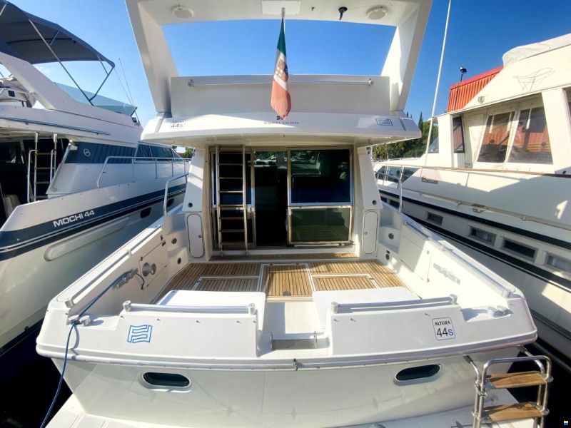 Ferretti Altura 44 S