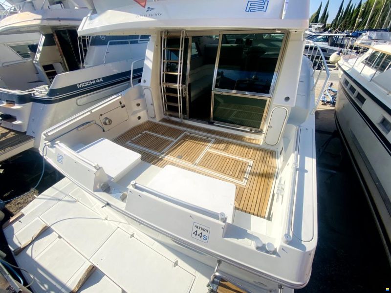 Ferretti Altura 44 S