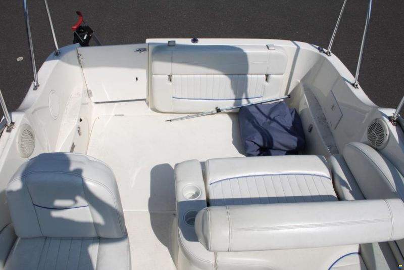 Bayliner 245 SB (Sunbridge)