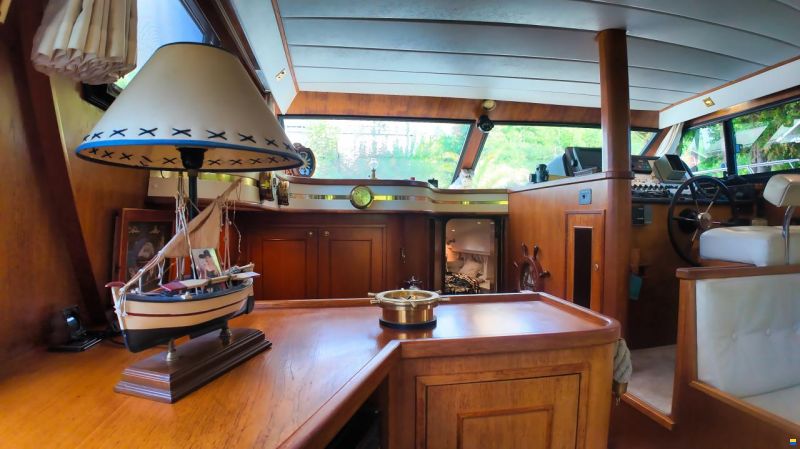 Neptunus 138/46 Sedan Fly Flybridge