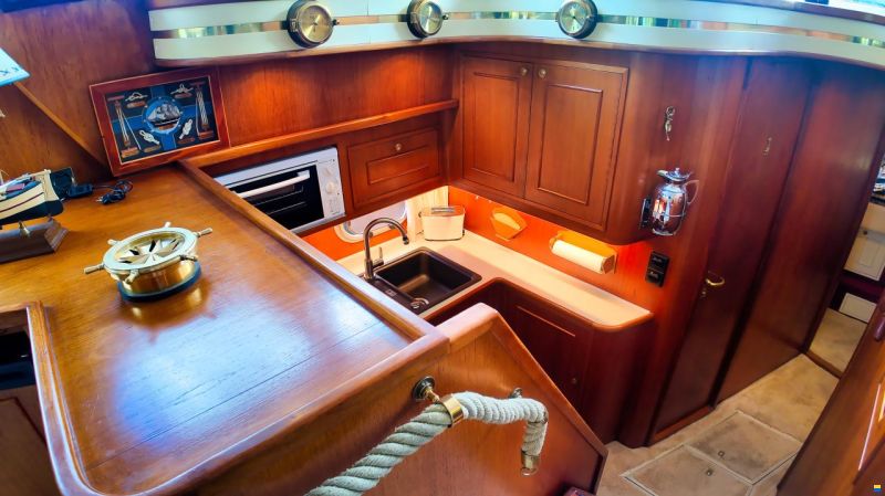 Neptunus 138/46 Sedan Fly Flybridge