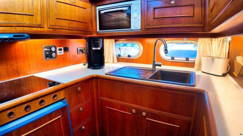 Neptunus 138/46 Sedan Fly Flybridge