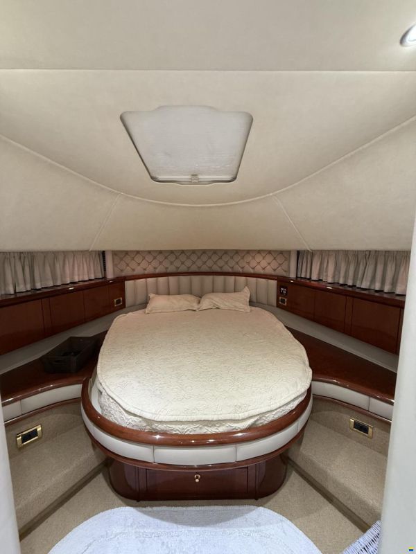 Fairline Squadron 62