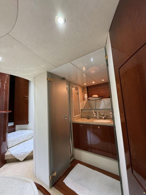 Fairline Squadron 62