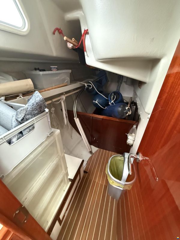 Hanse 371