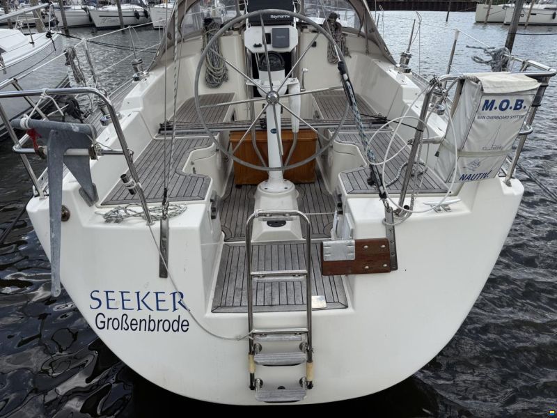 Hanse 371