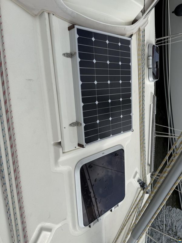 Hanse 371