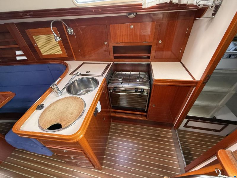 Hanse 371