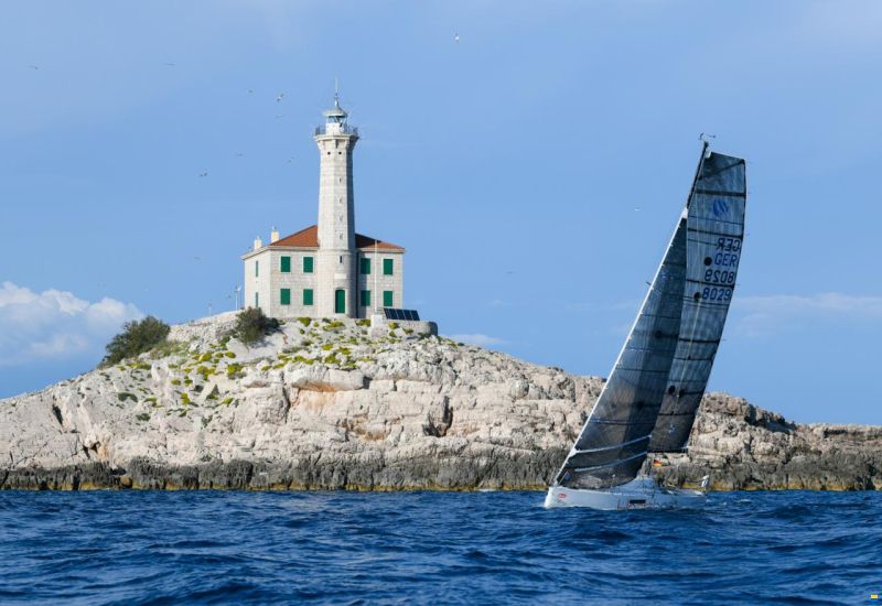 Beneteau First 27 SE