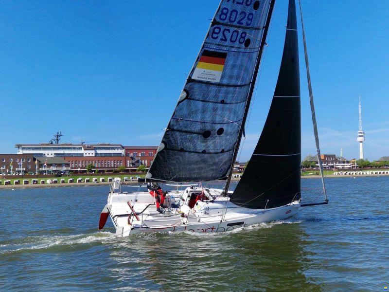 Beneteau First 27 SE
