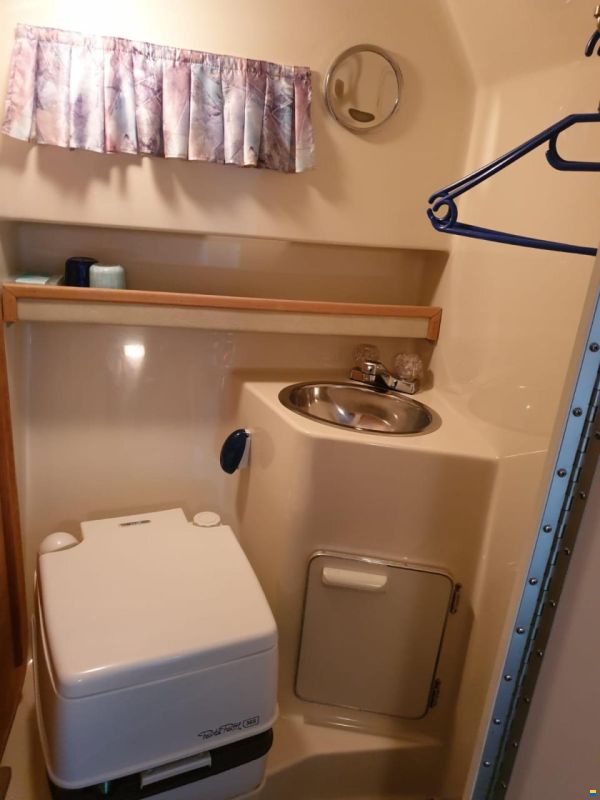 Sea Ray 240DA