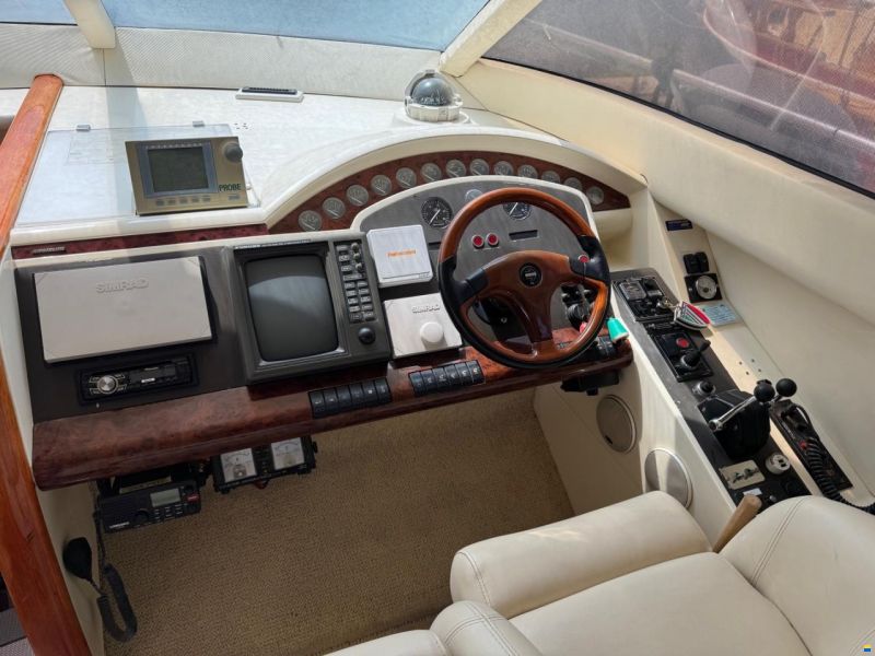 Fairline Squadron 55
