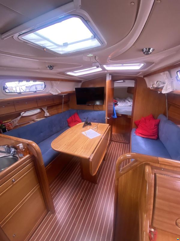 Bavaria 33 Cruiser