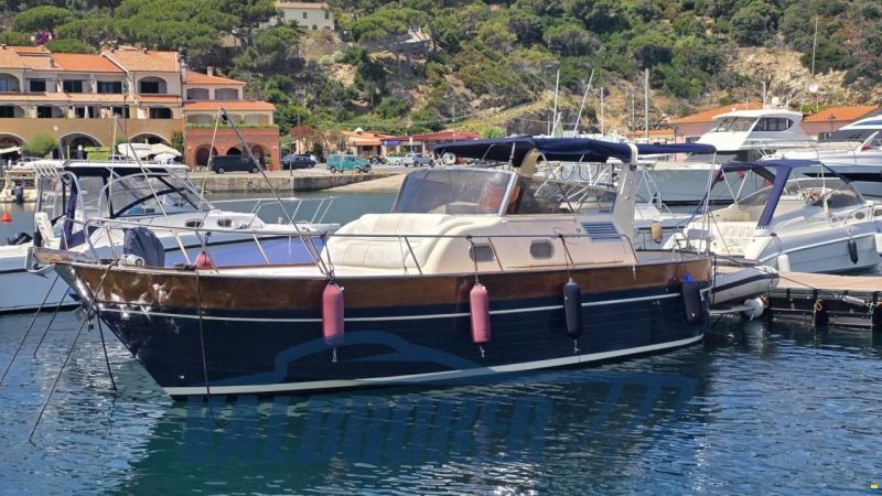 Apreamare Aprea 10 Semi Cabin