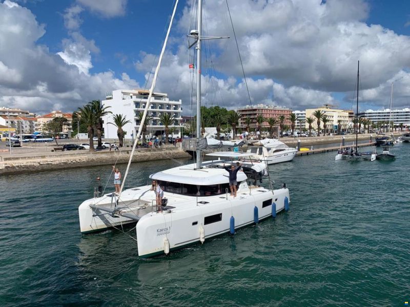 Lagoon 42