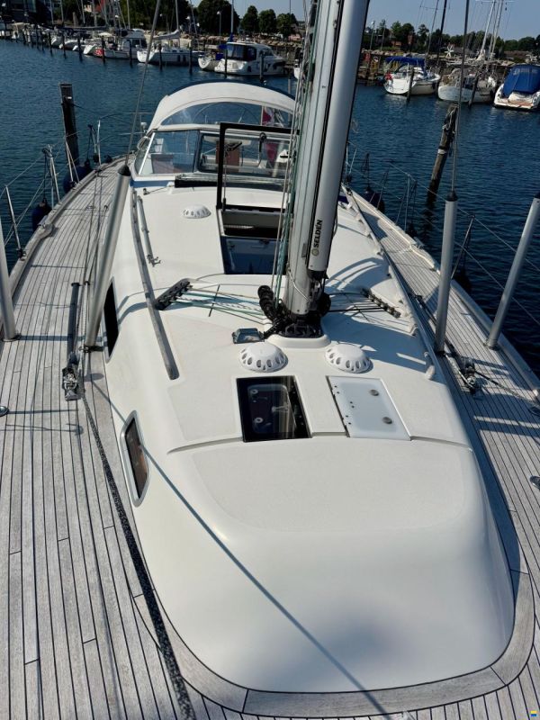 Hallberg-Rassy 412