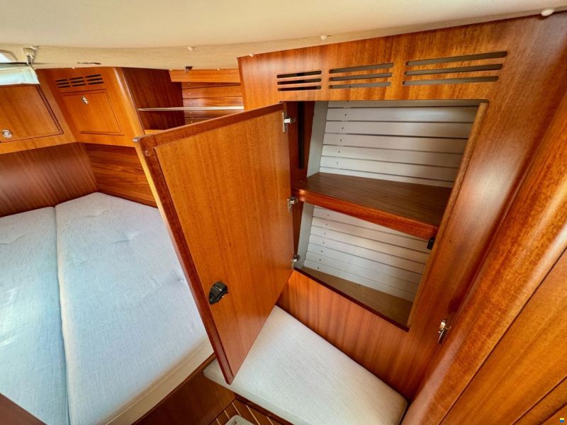 Hallberg-Rassy 412