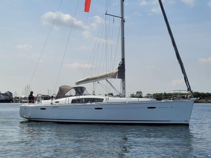 Beneteau Oceanis 43
