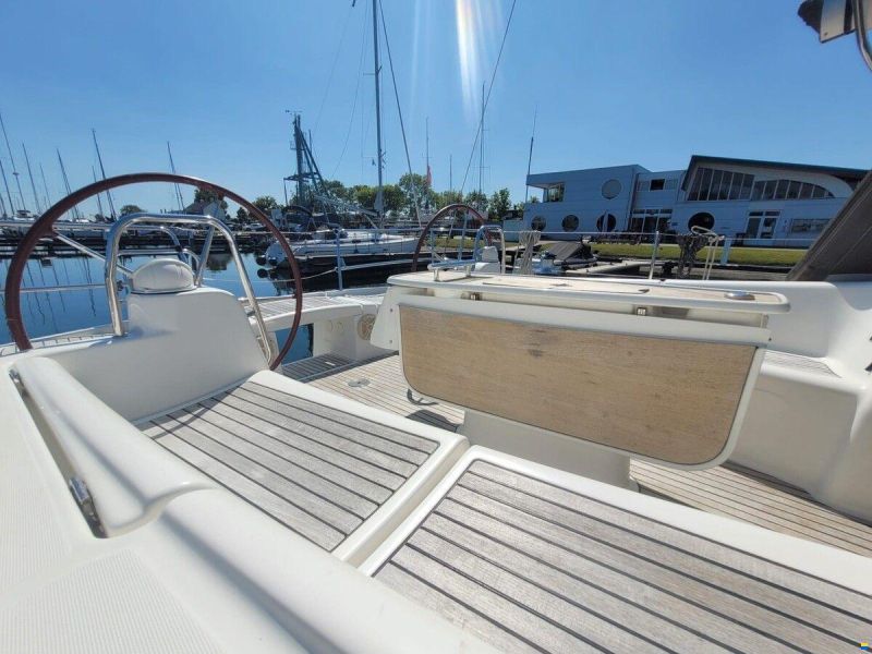 Beneteau Oceanis 43