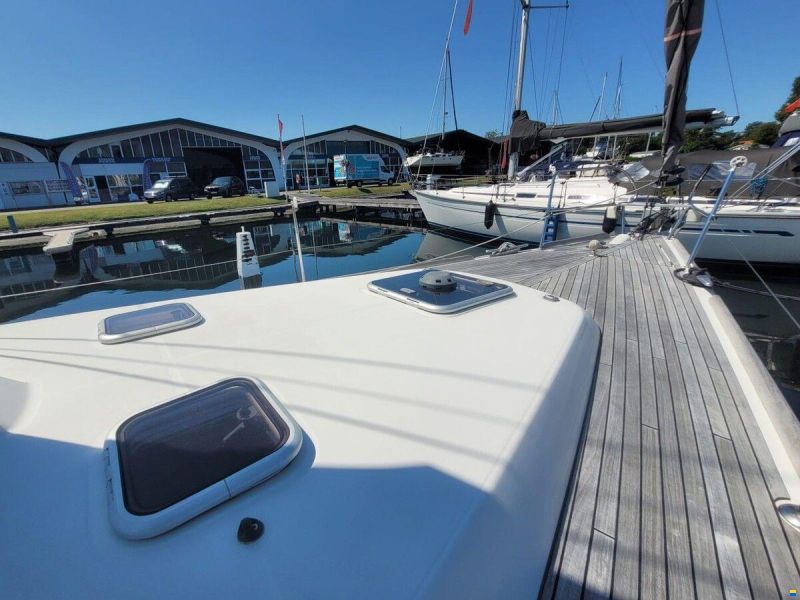 Beneteau Oceanis 43
