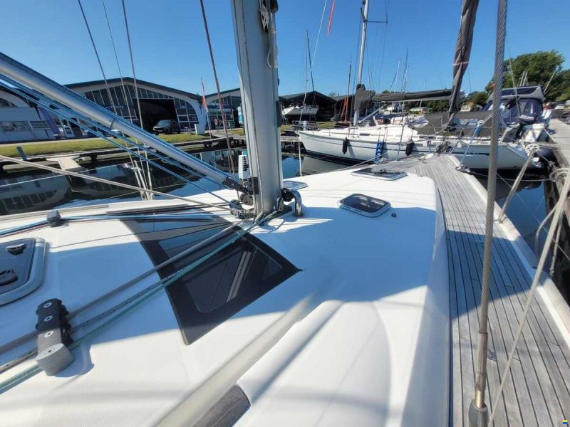 Beneteau Oceanis 43