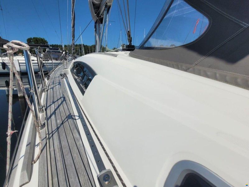 Beneteau Oceanis 43