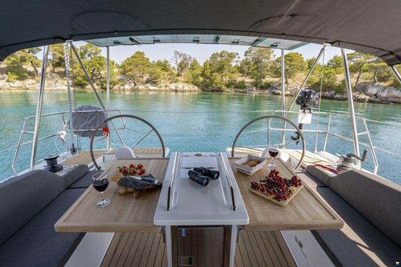 Hanse 410